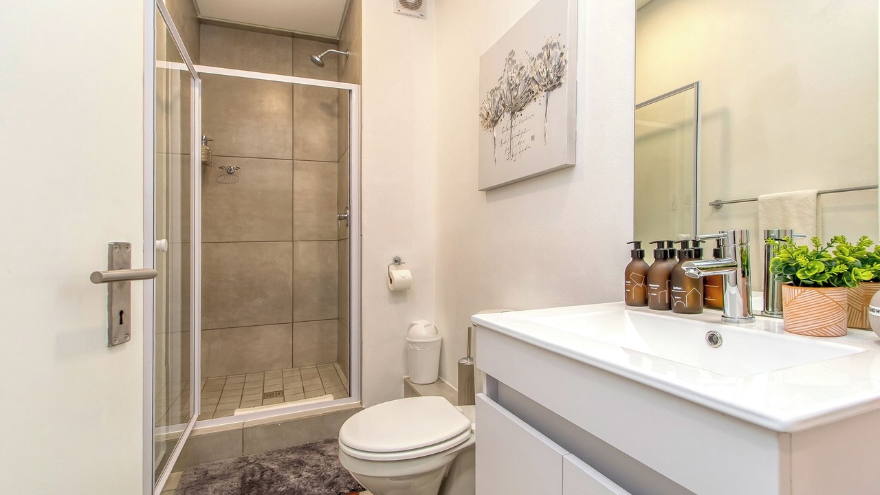 Photo of Bathroom in Greater Johannesburg Metropolitan Area