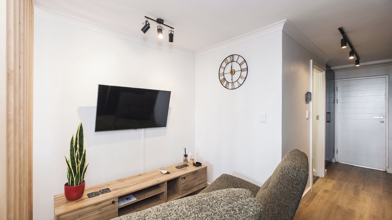 Photo of Livingroom in Claremont