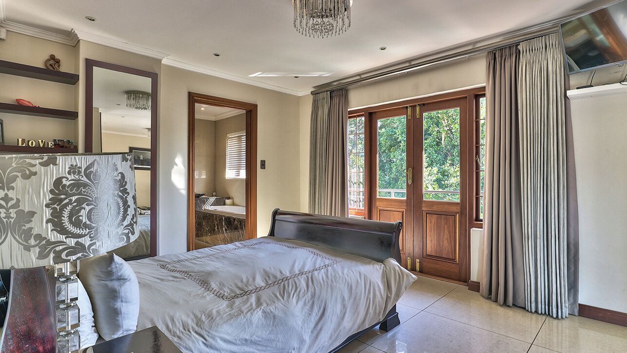 Photo of Bedroom in Cape Town City Centre