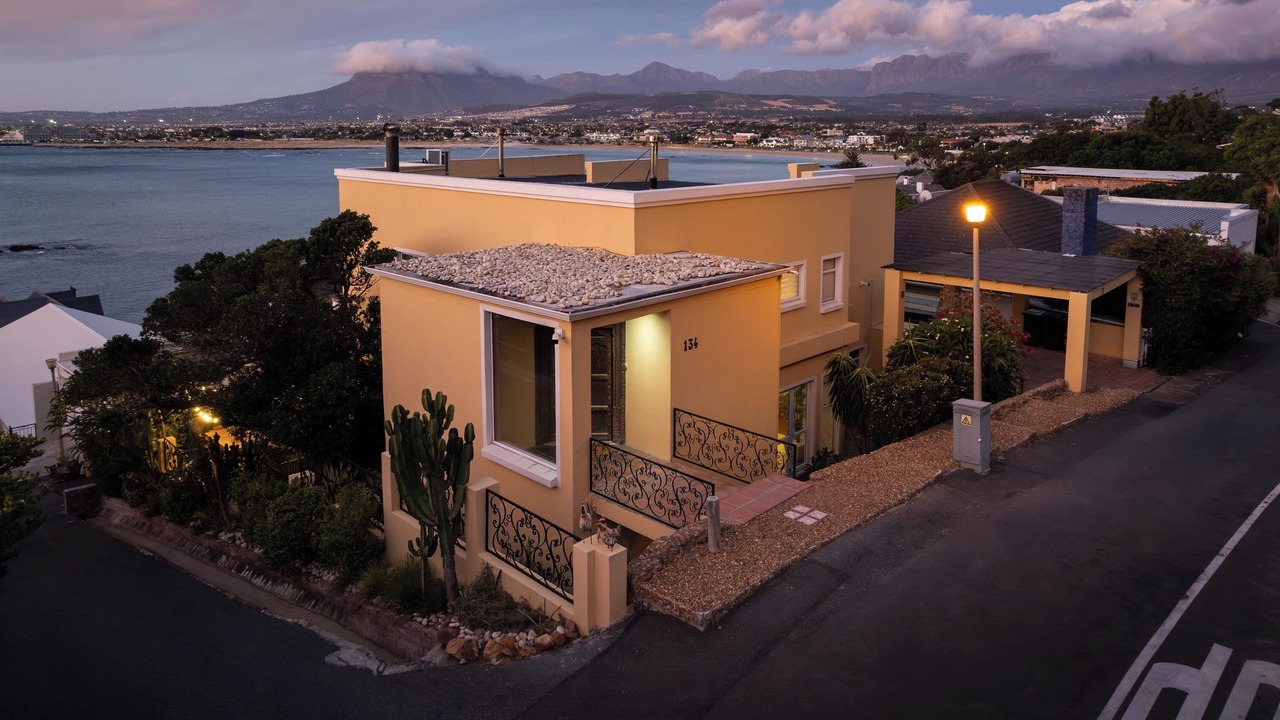 Photo of Outdoor in Gordons Bay Central