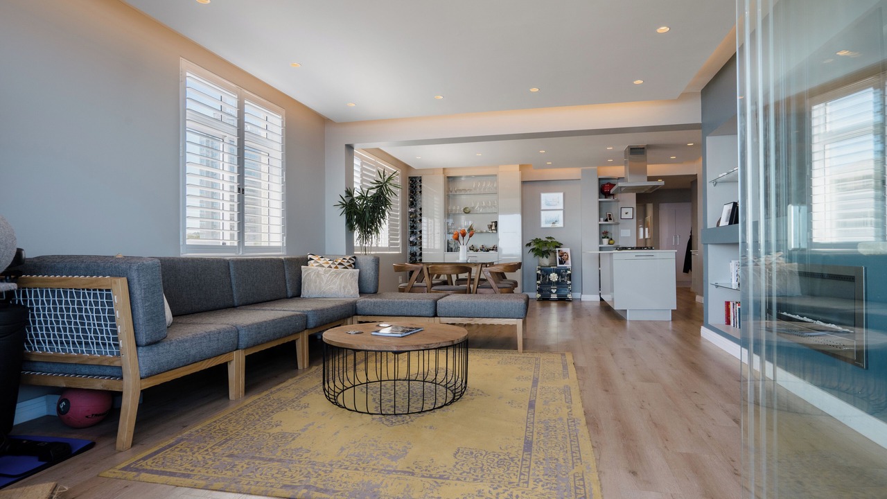 Photo of Livingroom in Three Anchor Bay
