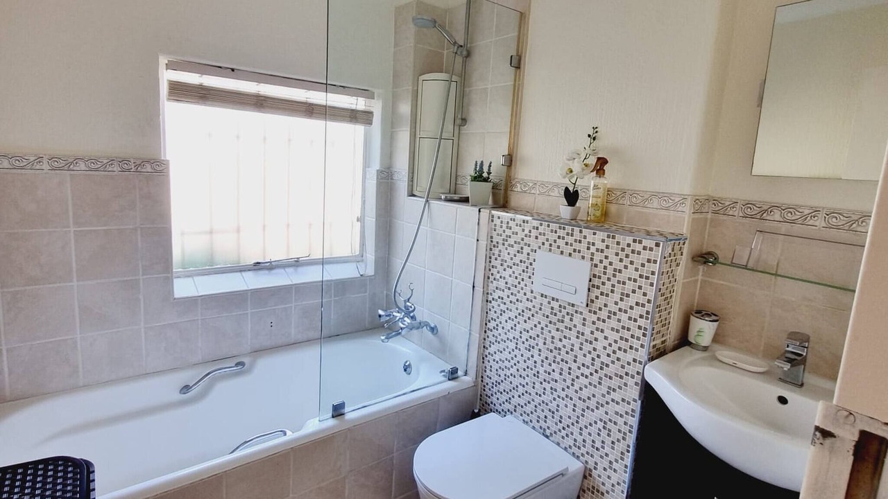 Photo of Bathroom in Sandown