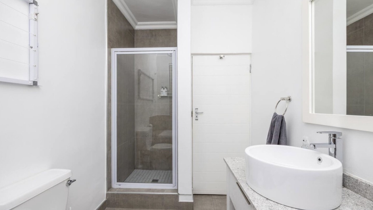 Photo of Bathroom in Three Anchor Bay