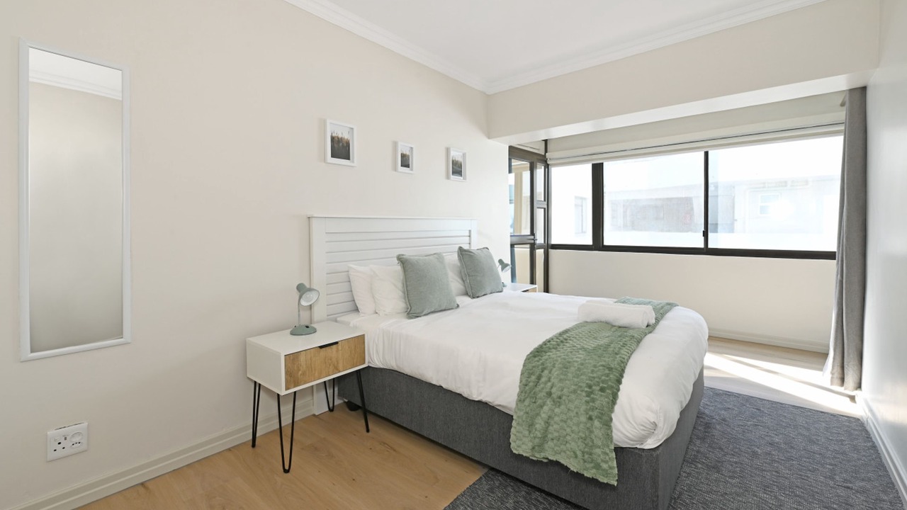 Photo of Bedroom in Three Anchor Bay
