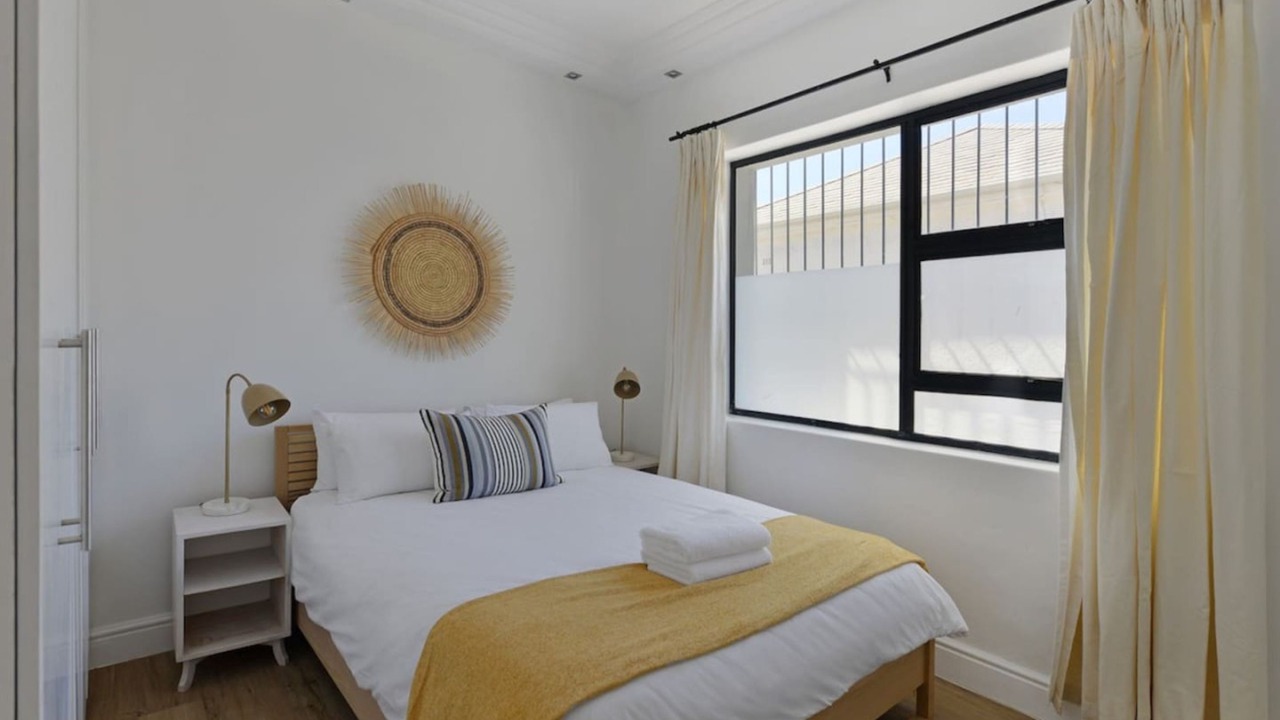 Photo of Bedroom in Three Anchor Bay