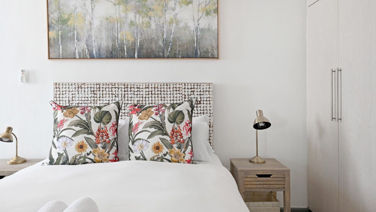 Photo of Bedroom in Three Anchor Bay