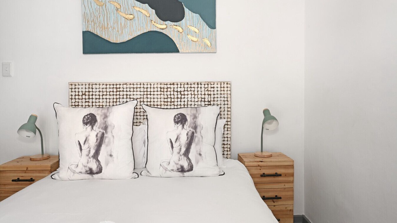 Photo of Bedroom in Three Anchor Bay