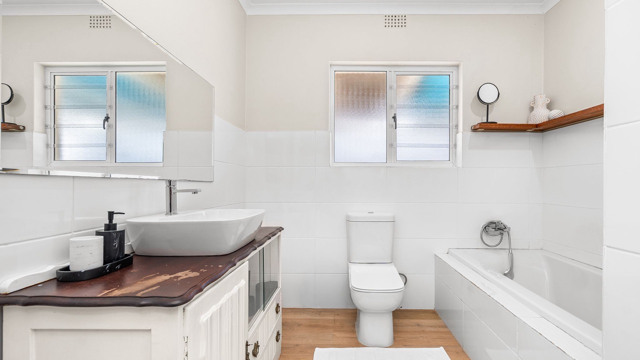 Photo of Bathroom in Raithby