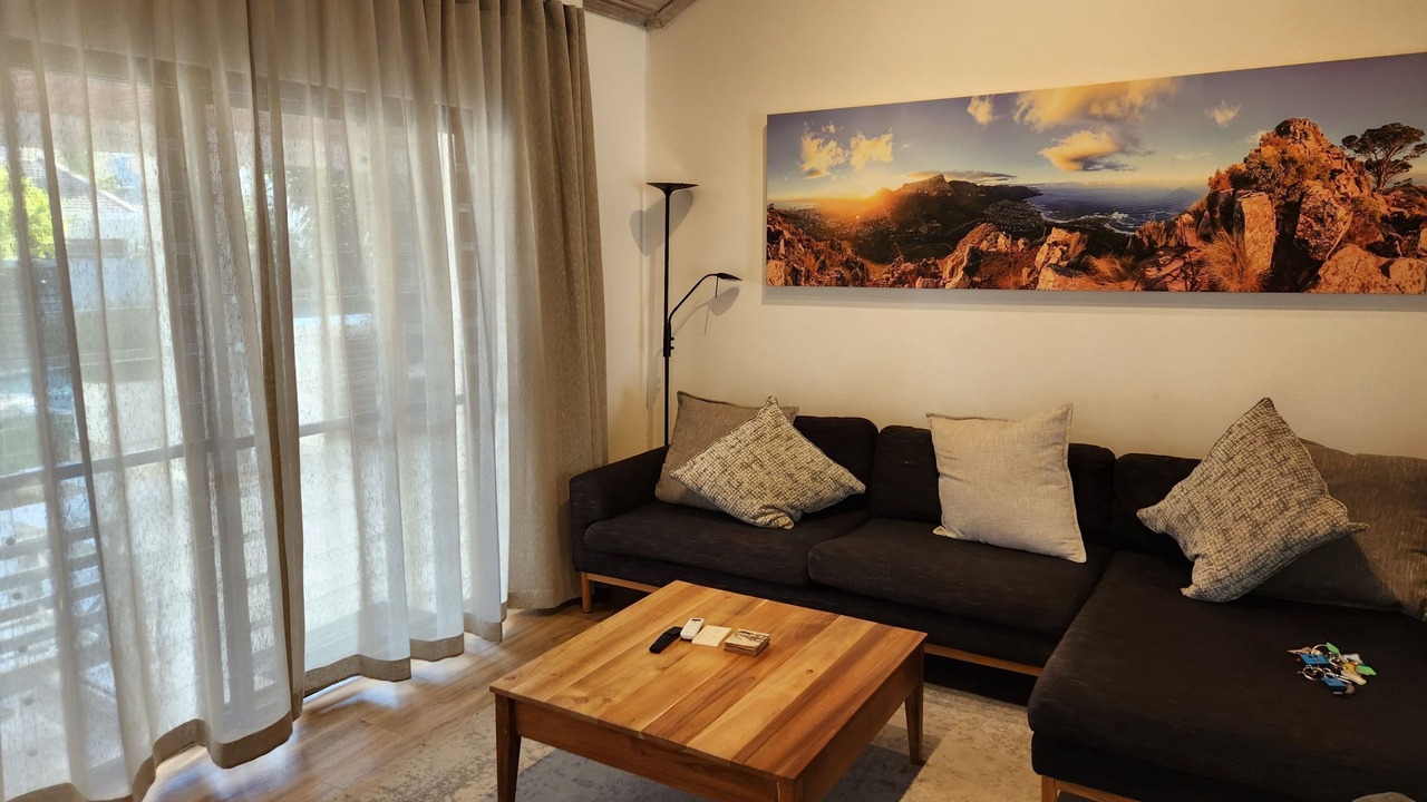 Photo of Livingroom in Plumstead