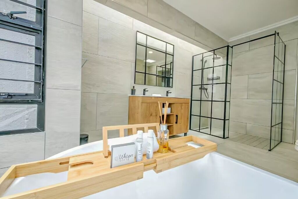 Photo of Bathroom in Greater Johannesburg Metropolitan Area