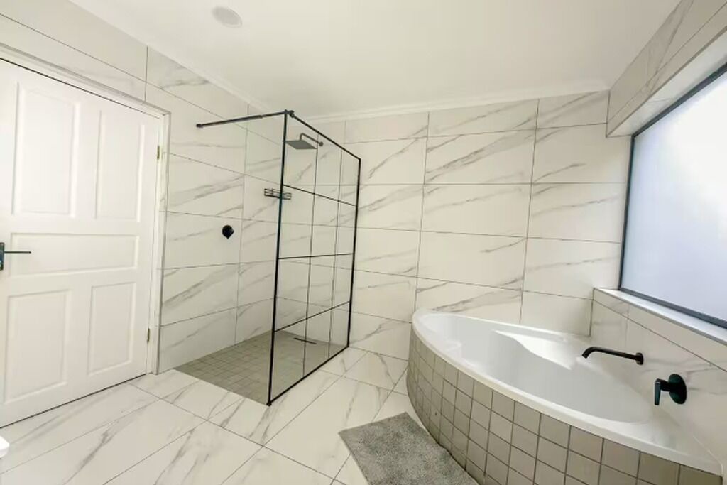 Photo of Bathroom in Greater Johannesburg Metropolitan Area