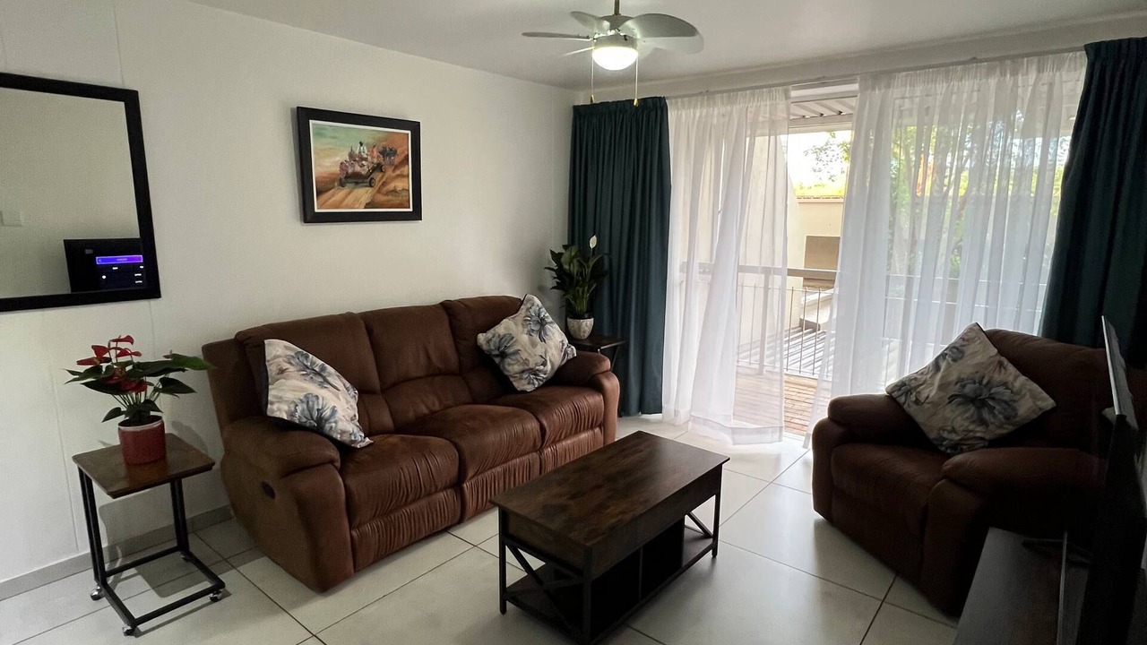 Photo of Livingroom in Faerie Glen