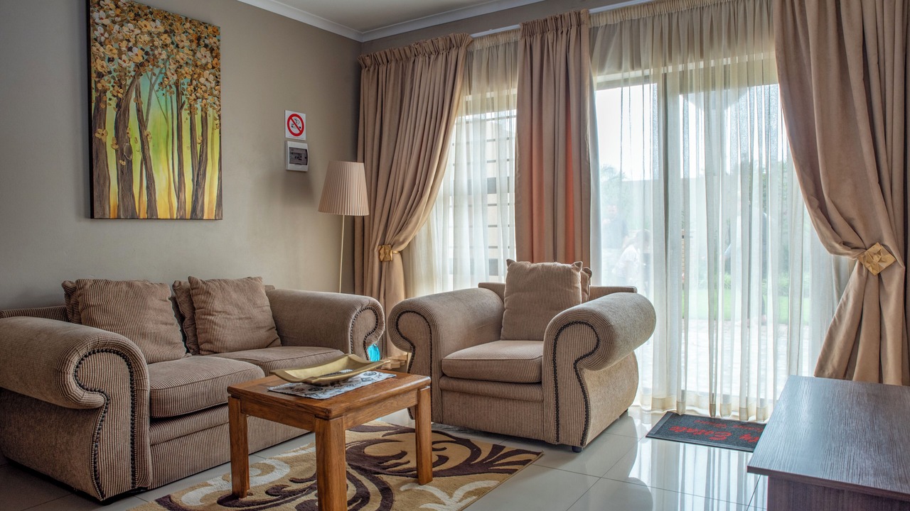 Photo of Livingroom in Emalahleni