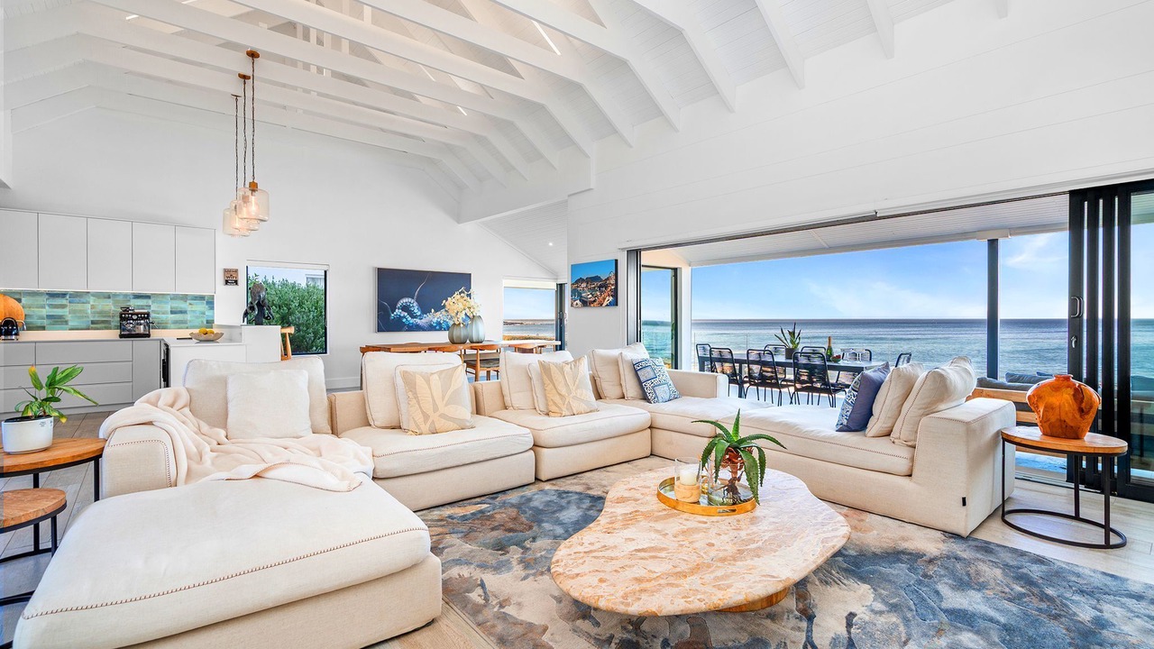 Photo of Livingroom in Shelley Point