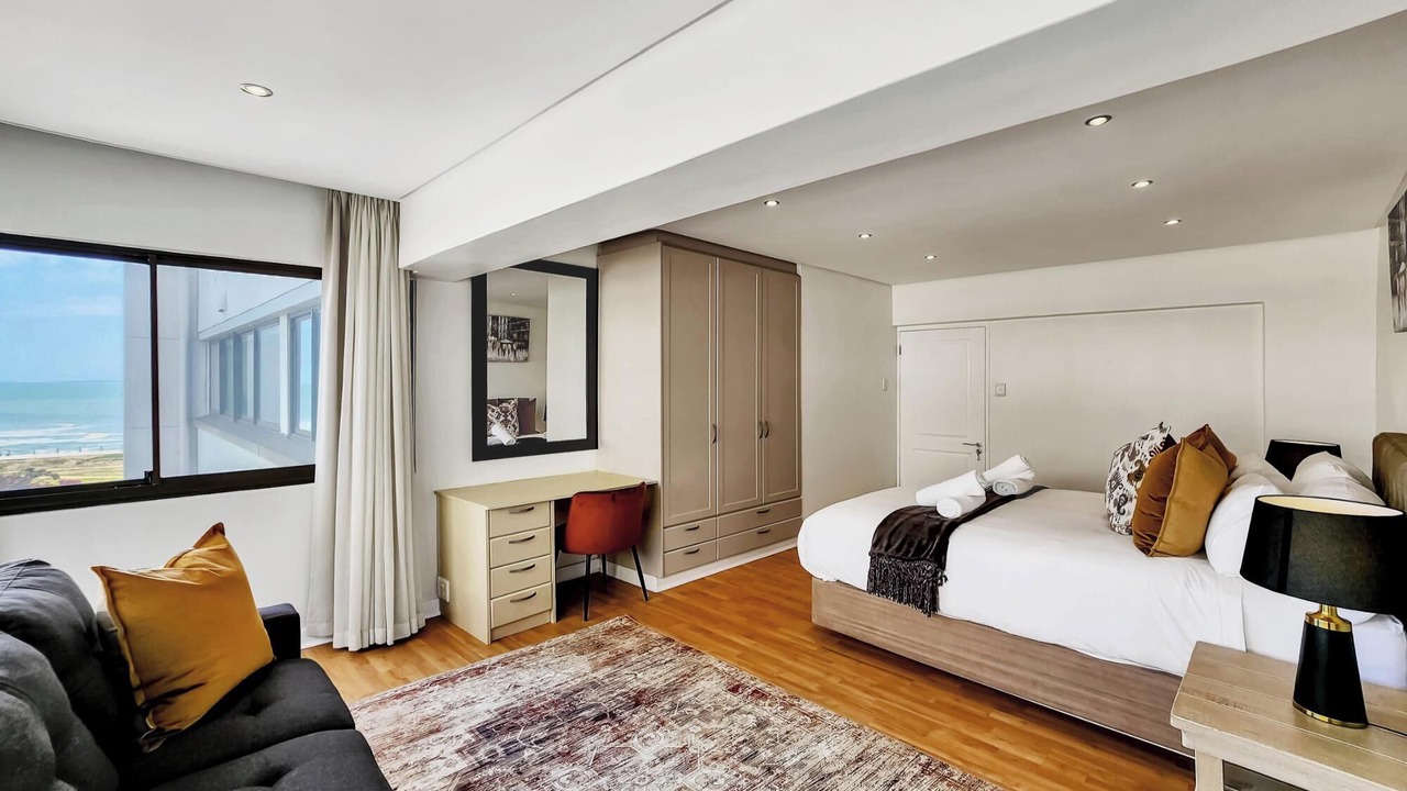 Photo of Bedroom in Three Anchor Bay