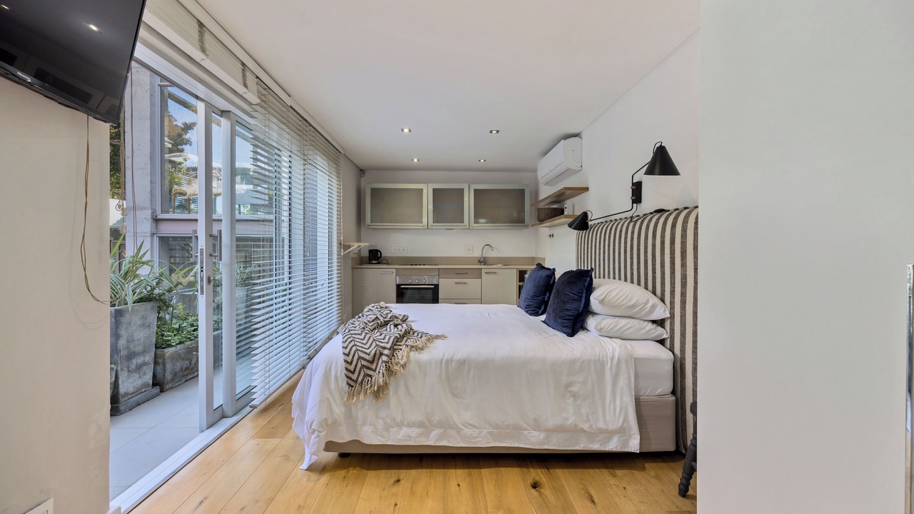 Photo of Bedroom in Sea Point