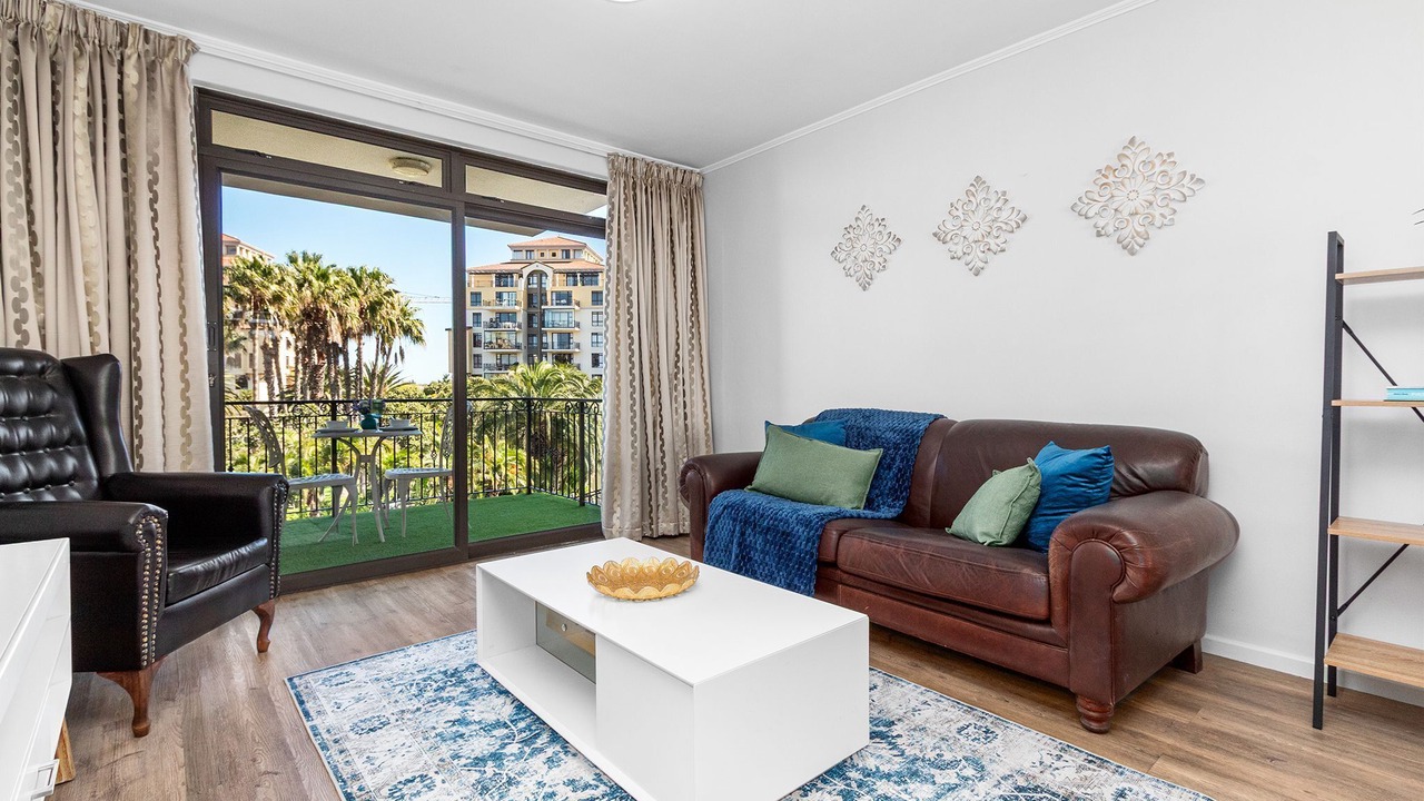 Photo of Livingroom in Century City
