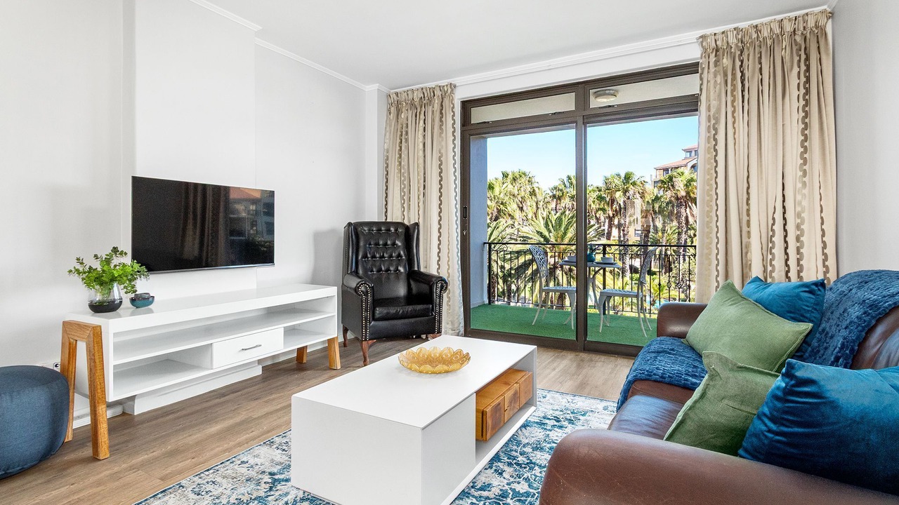 Photo of Livingroom in Century City