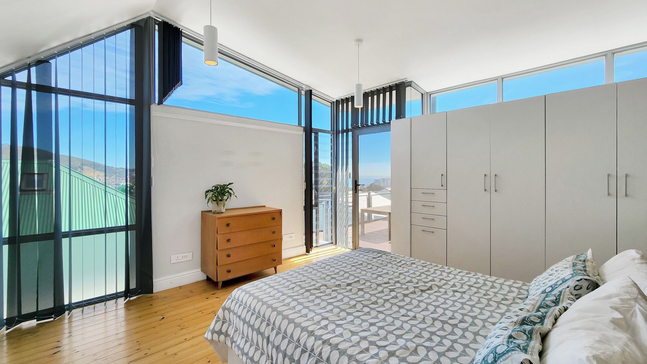 Photo of Bedroom in Cape Town City Centre