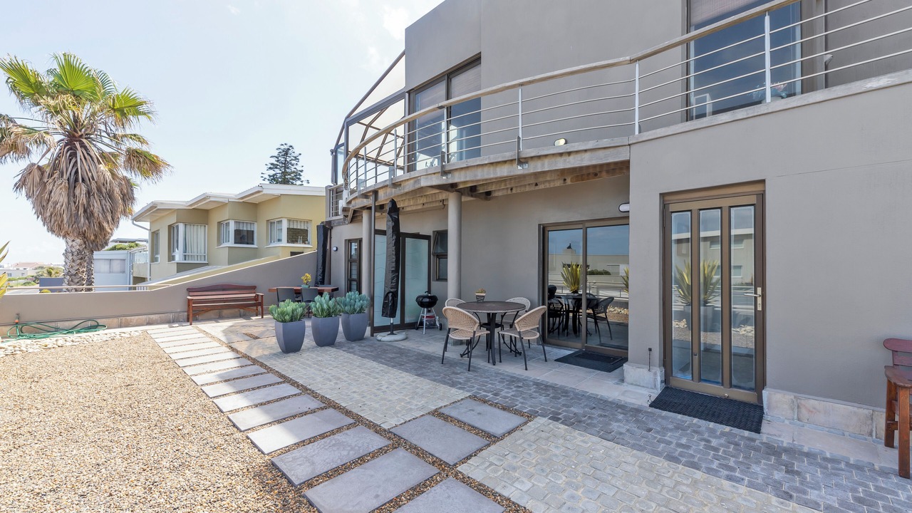 Photo of Outdoor in Bloubergstrand