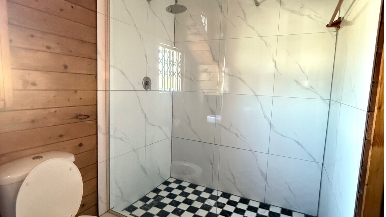 Photo of Bathroom in Lansdowne