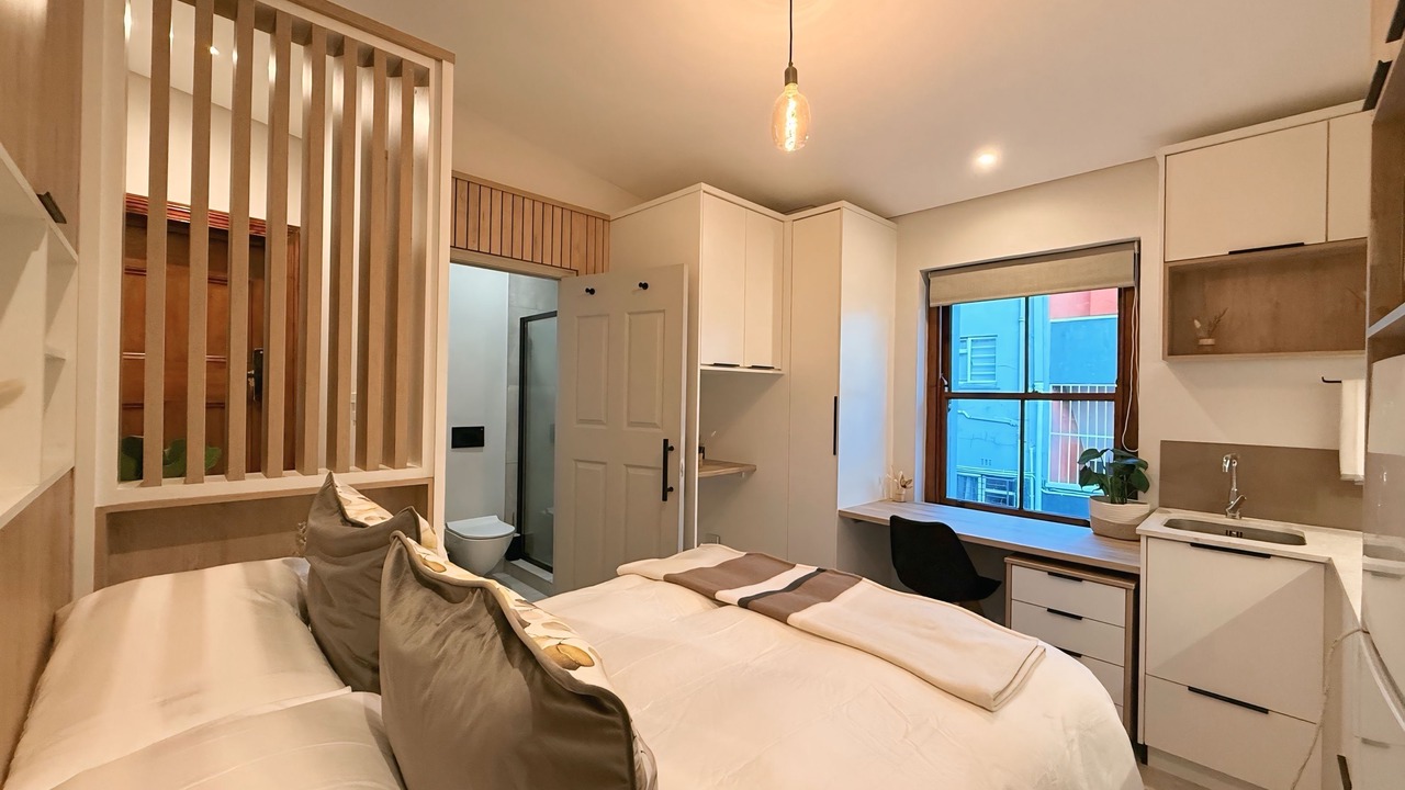 Photo of Bedroom in Three Anchor Bay