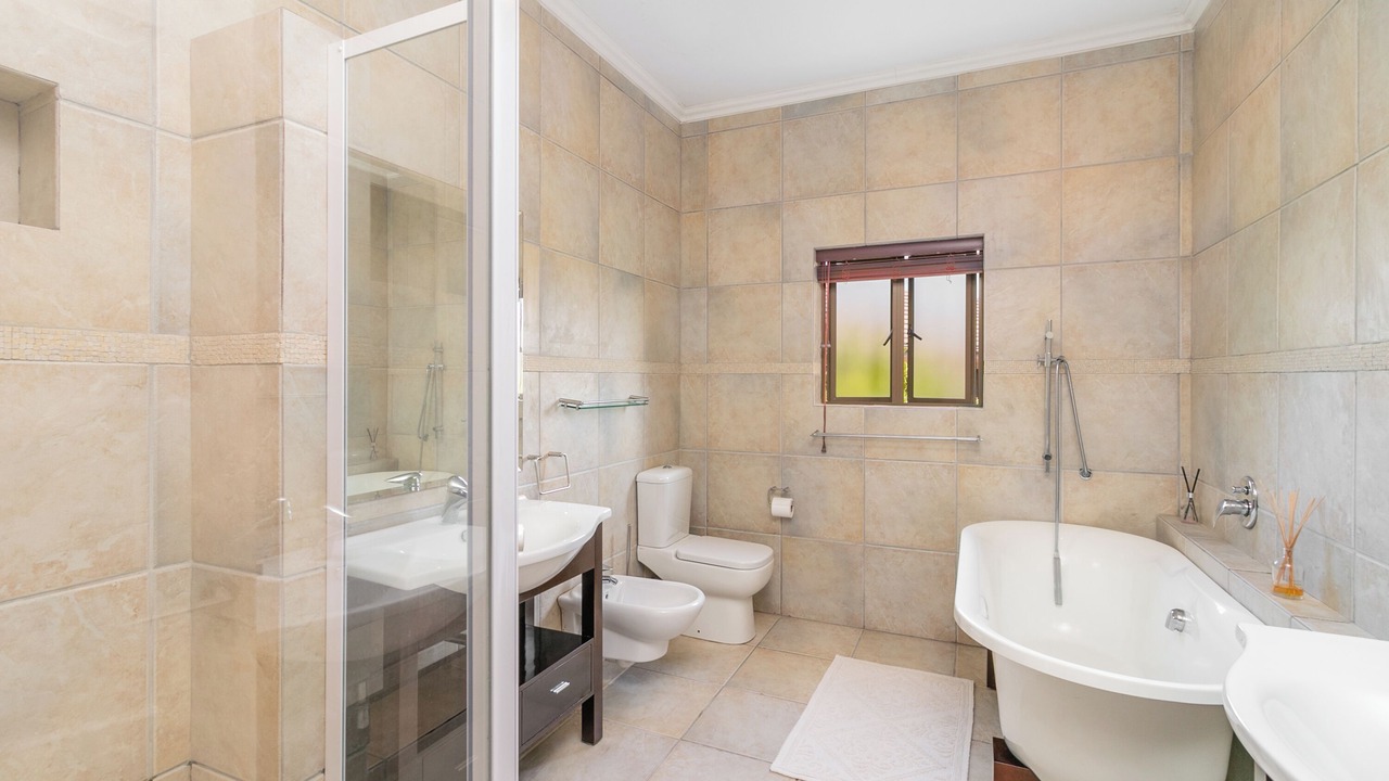 Photo of Bathroom in Knysna
