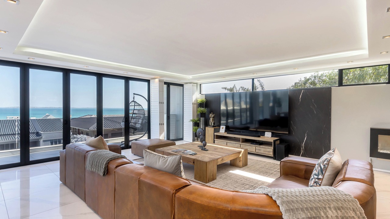 Photo of Livingroom in Bloubergstrand