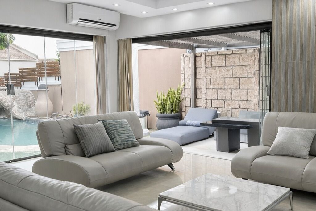 Photo of Livingroom in Bloubergstrand