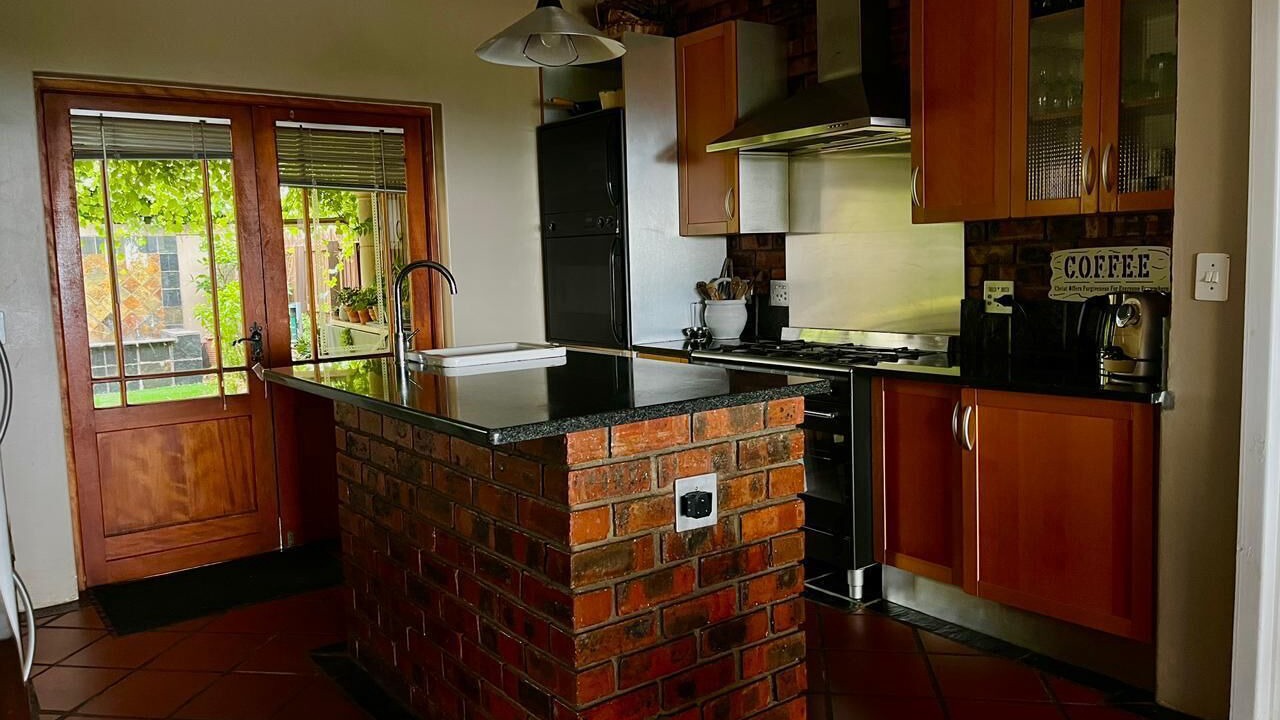 Photo of Kitchen in Somerset West