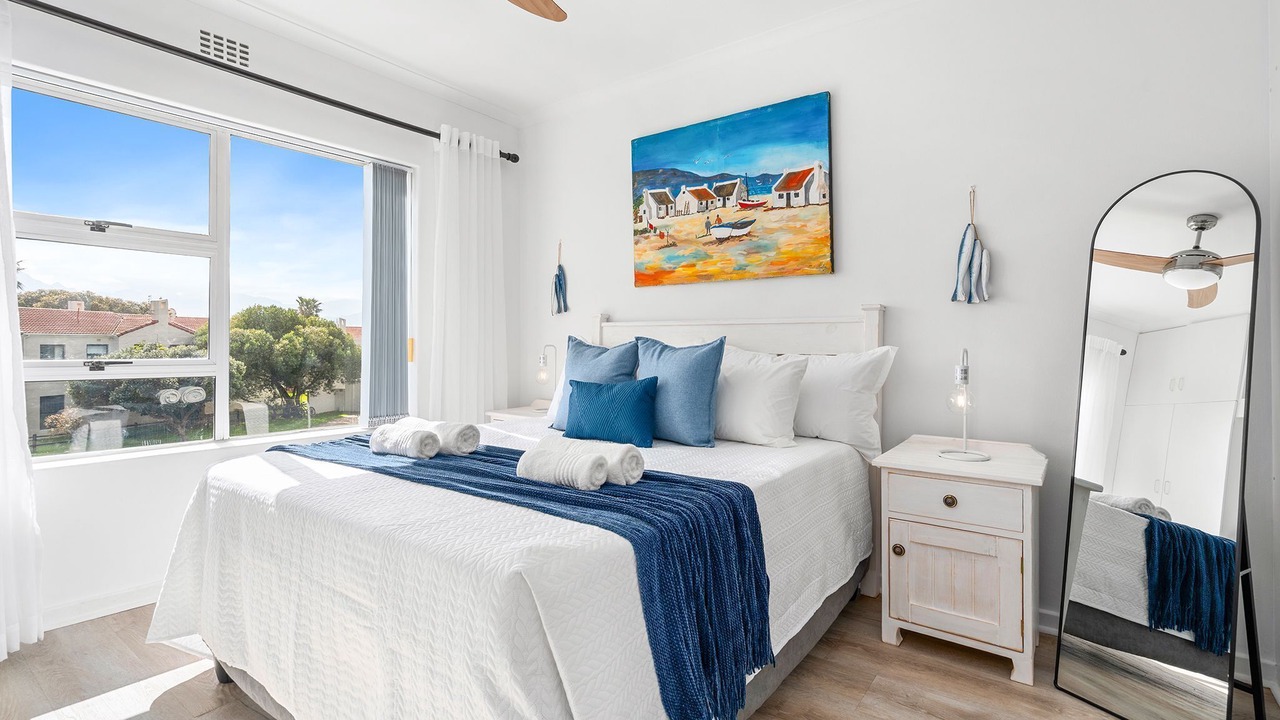 Photo of Bedroom in Elgin