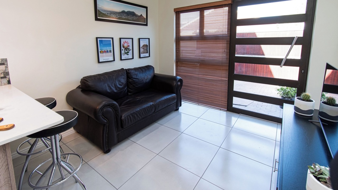 Photo of Livingroom in Muizenberg