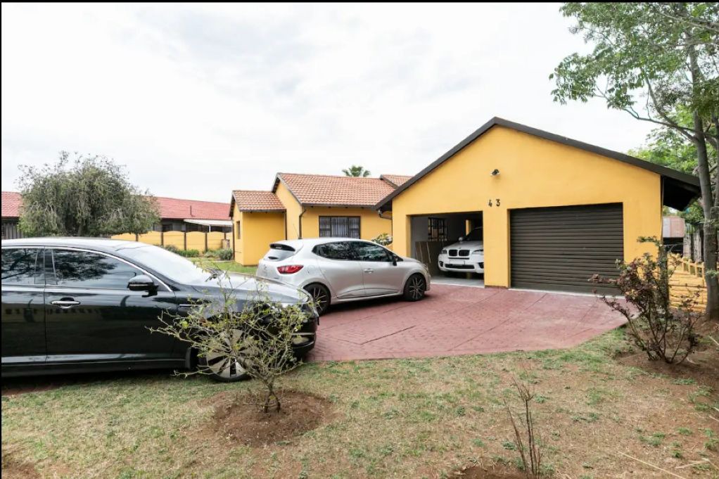 Photo of Outdoor in Alberton