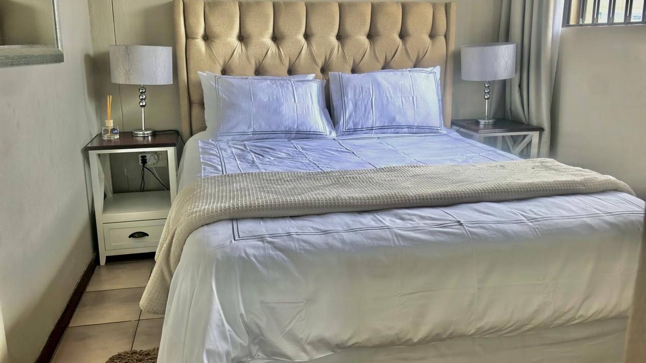 Photo of Bedroom in Manaba Beach