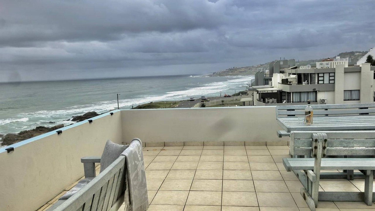 Photo of Patio Balcony in Manaba Beach