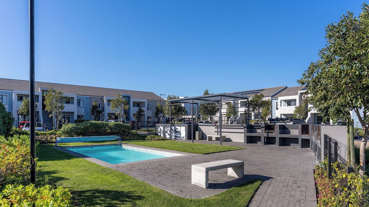 Photo of Outdoor in Burgundy Estate