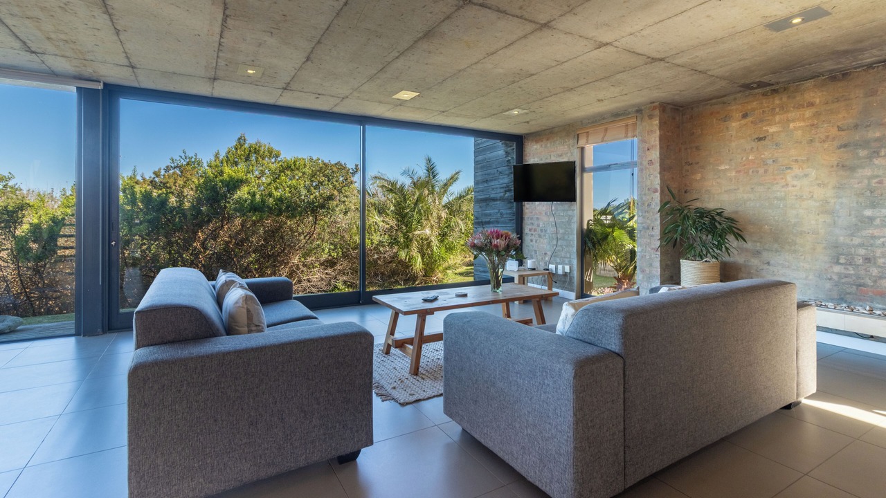 Photo of Livingroom in Knysna