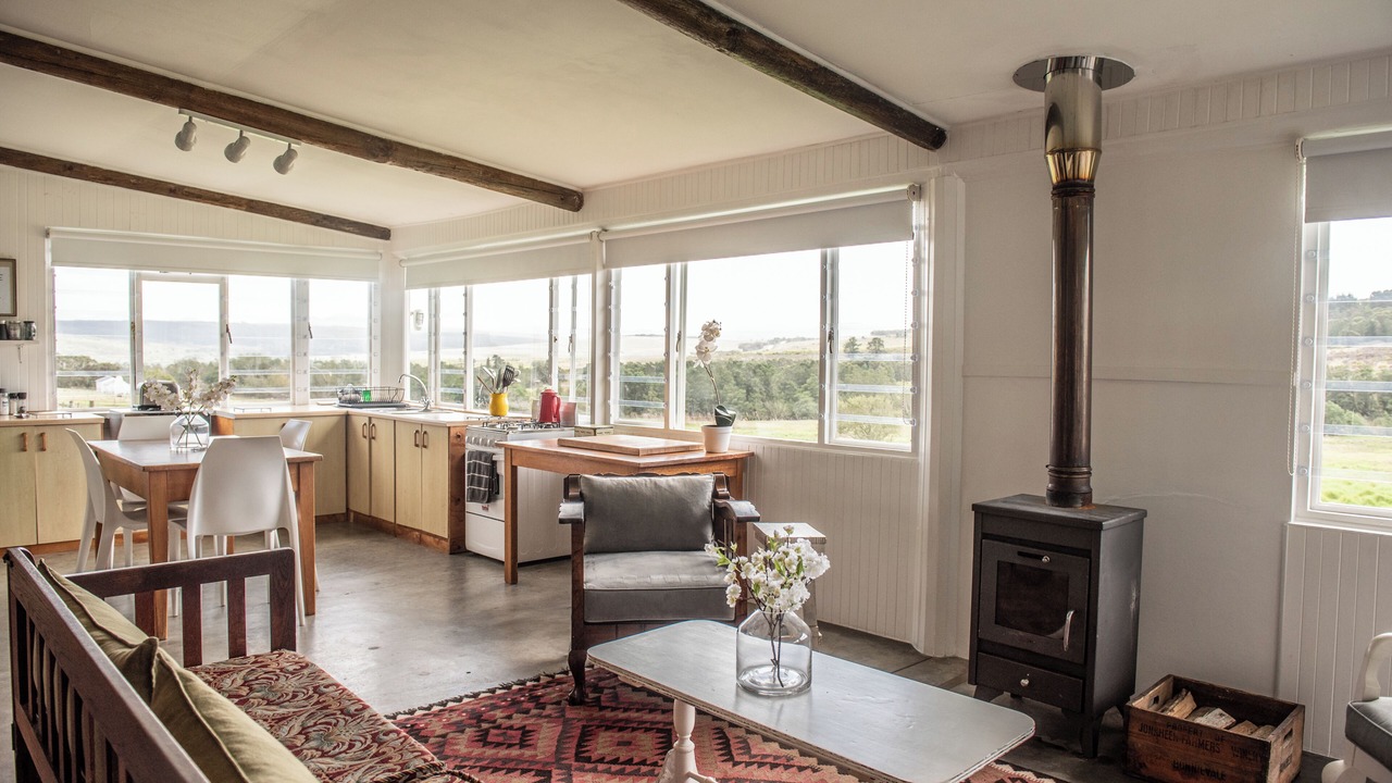 Photo of Livingroom in Stanford