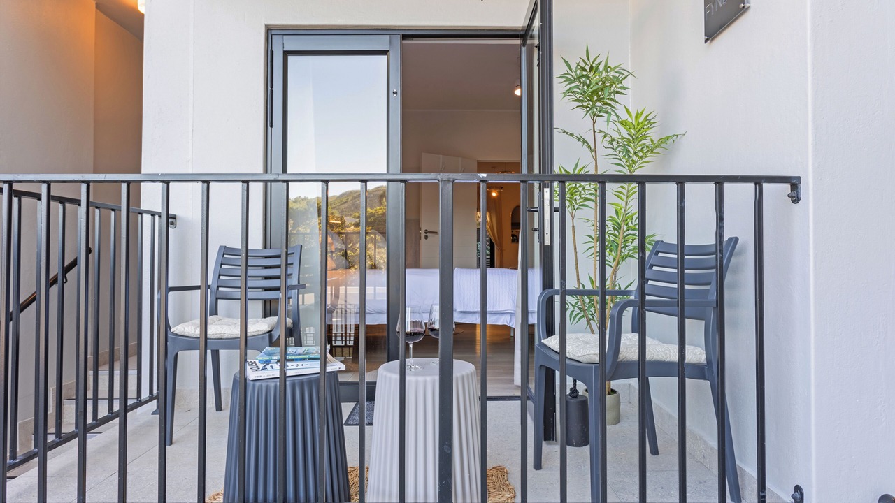Photo of Patio Balcony in Redhill