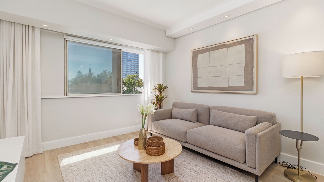Photo of Livingroom in Three Anchor Bay