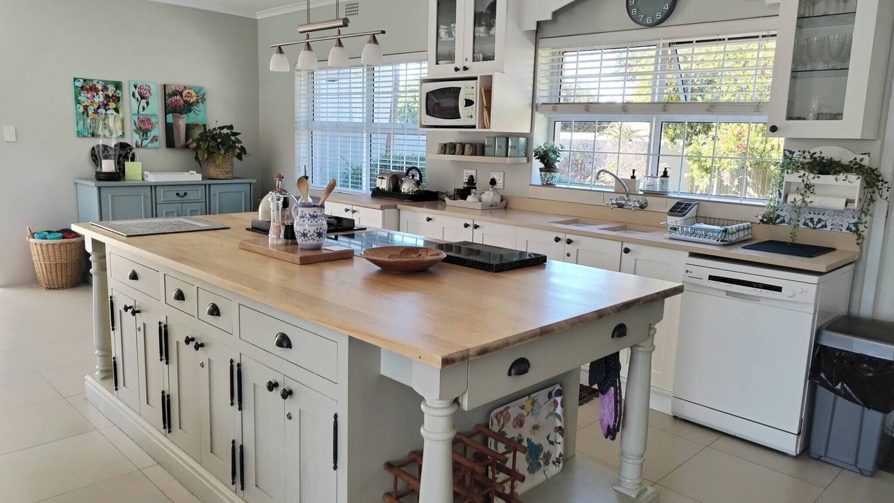 Photo of Kitchen in Lakeside