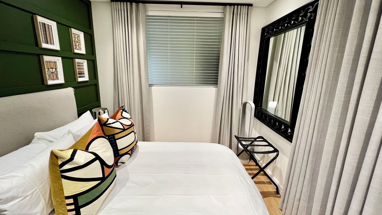 Photo of Bedroom in Three Anchor Bay