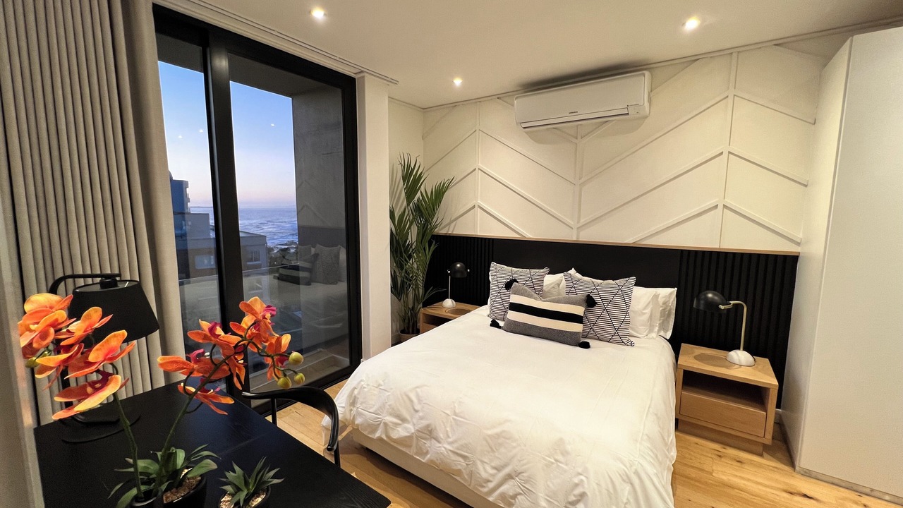 Photo of Bedroom in Three Anchor Bay