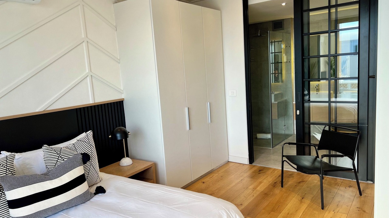 Photo of Bedroom in Three Anchor Bay