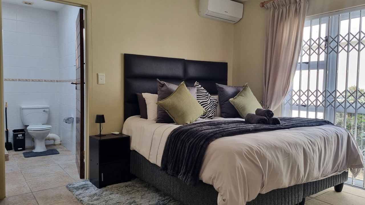 Photo of Bedroom in Gordons Bay Central
