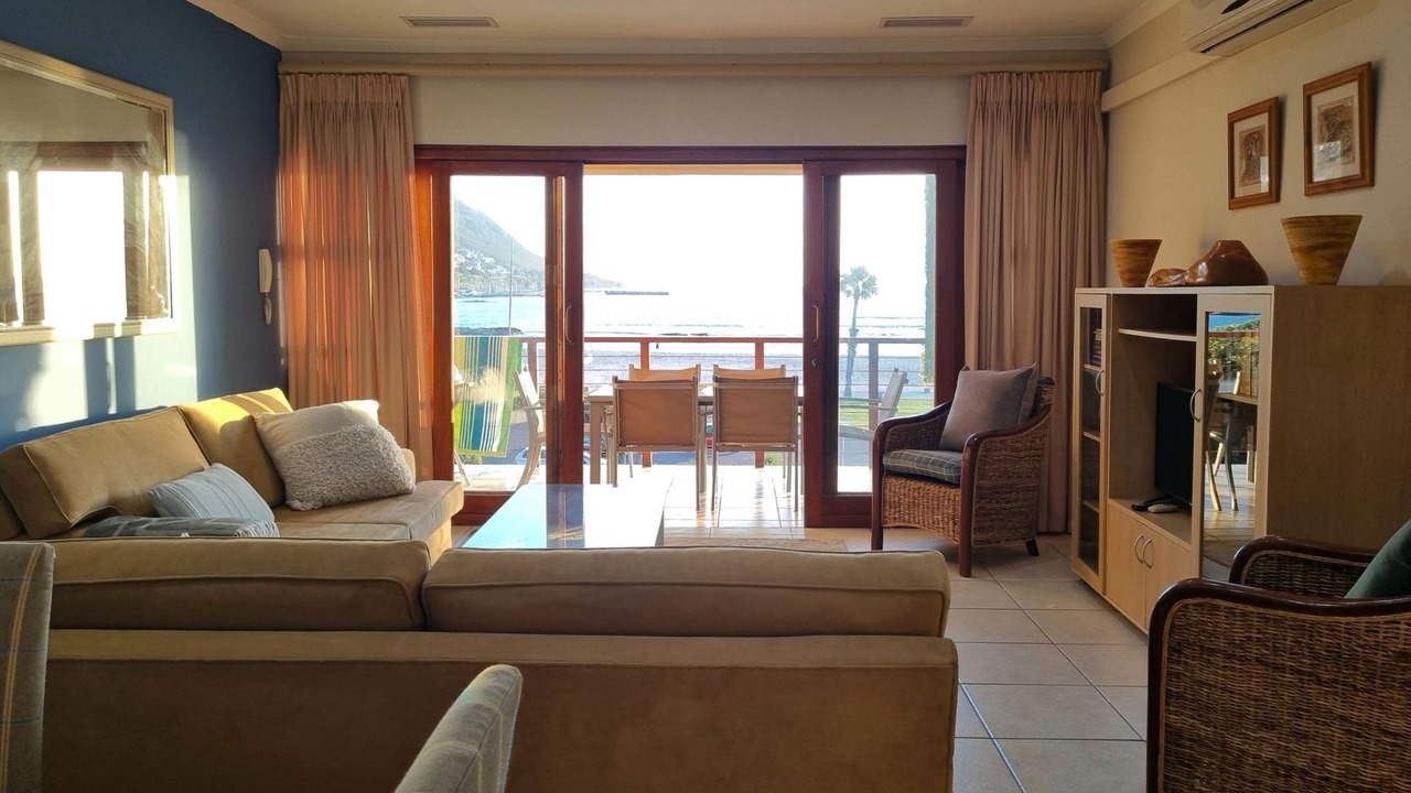 Photo of Livingroom in Gordons Bay Central