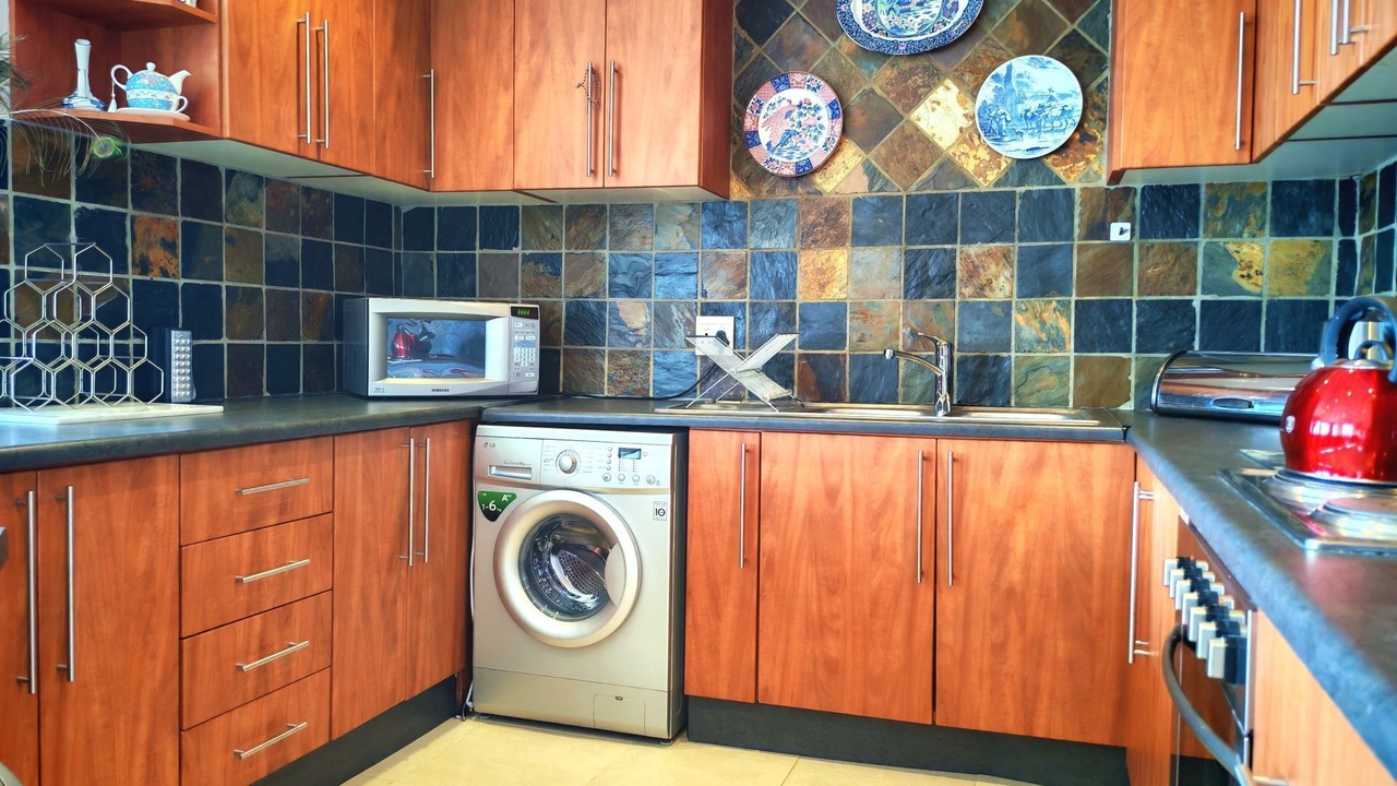 Photo of Kitchen in Mountainside