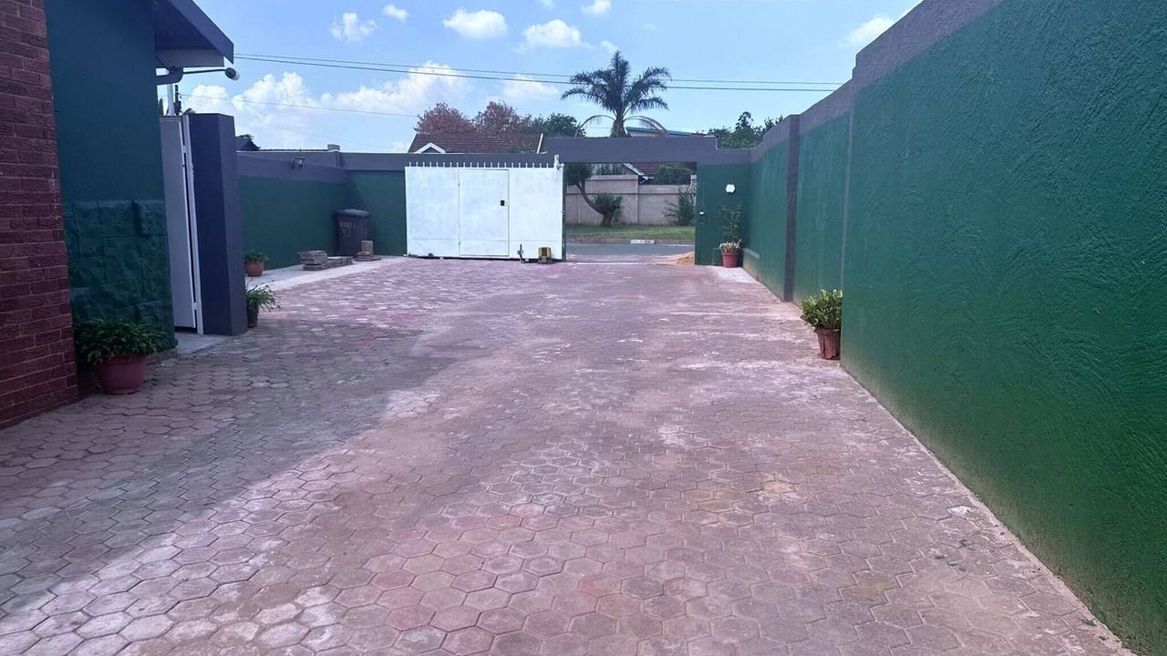 Photo of Outdoor in Greater Johannesburg Metropolitan Area