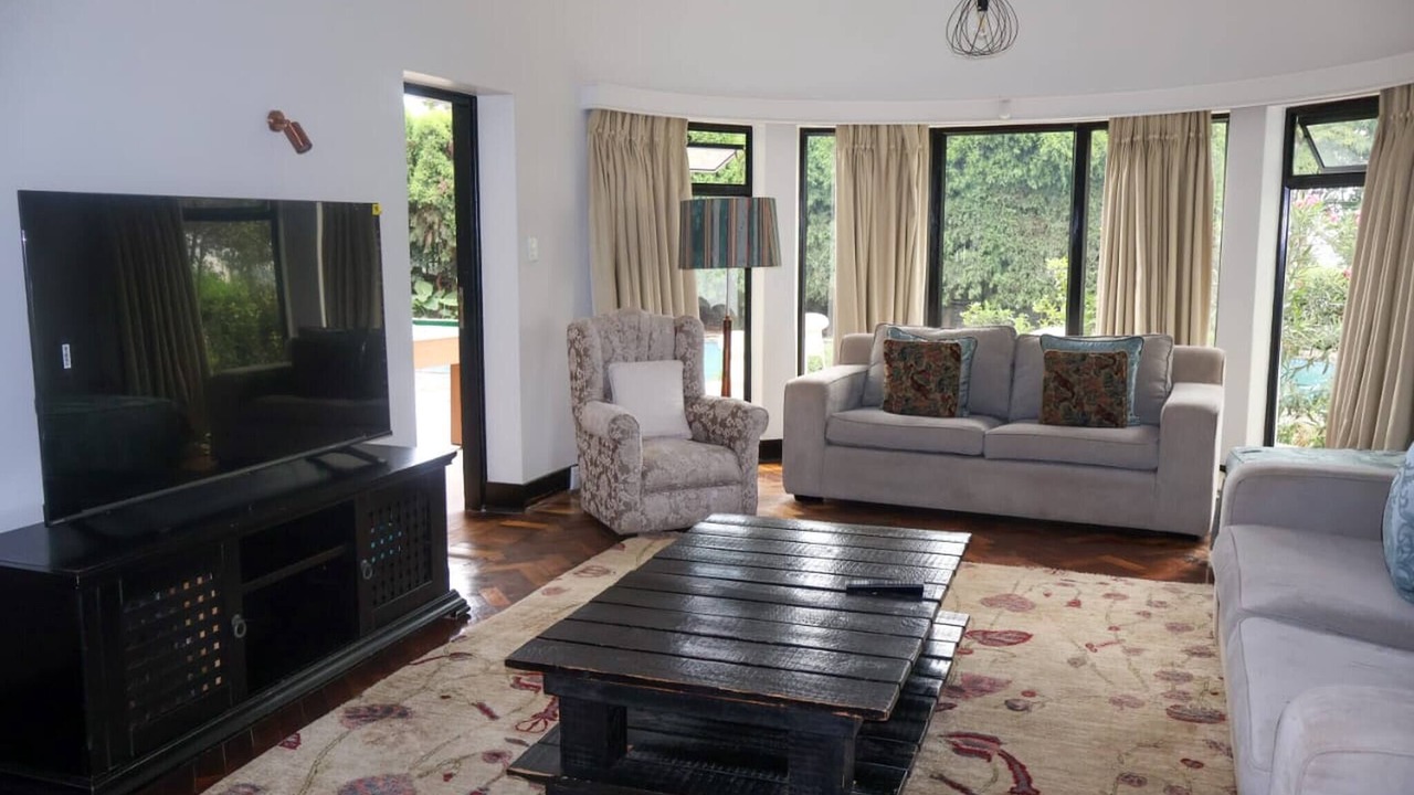 Photo of Livingroom in Greater Johannesburg Metropolitan Area