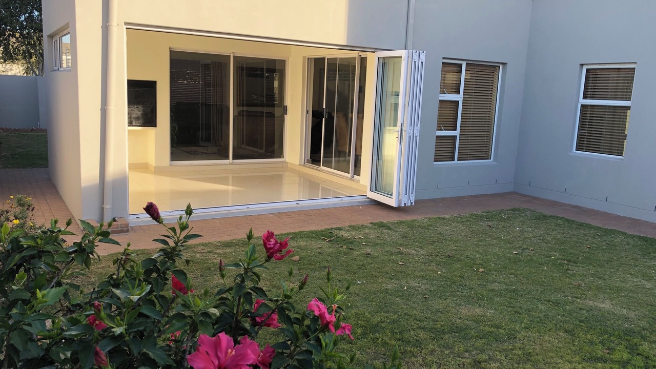 Photo of Outdoor in Bloubergstrand
